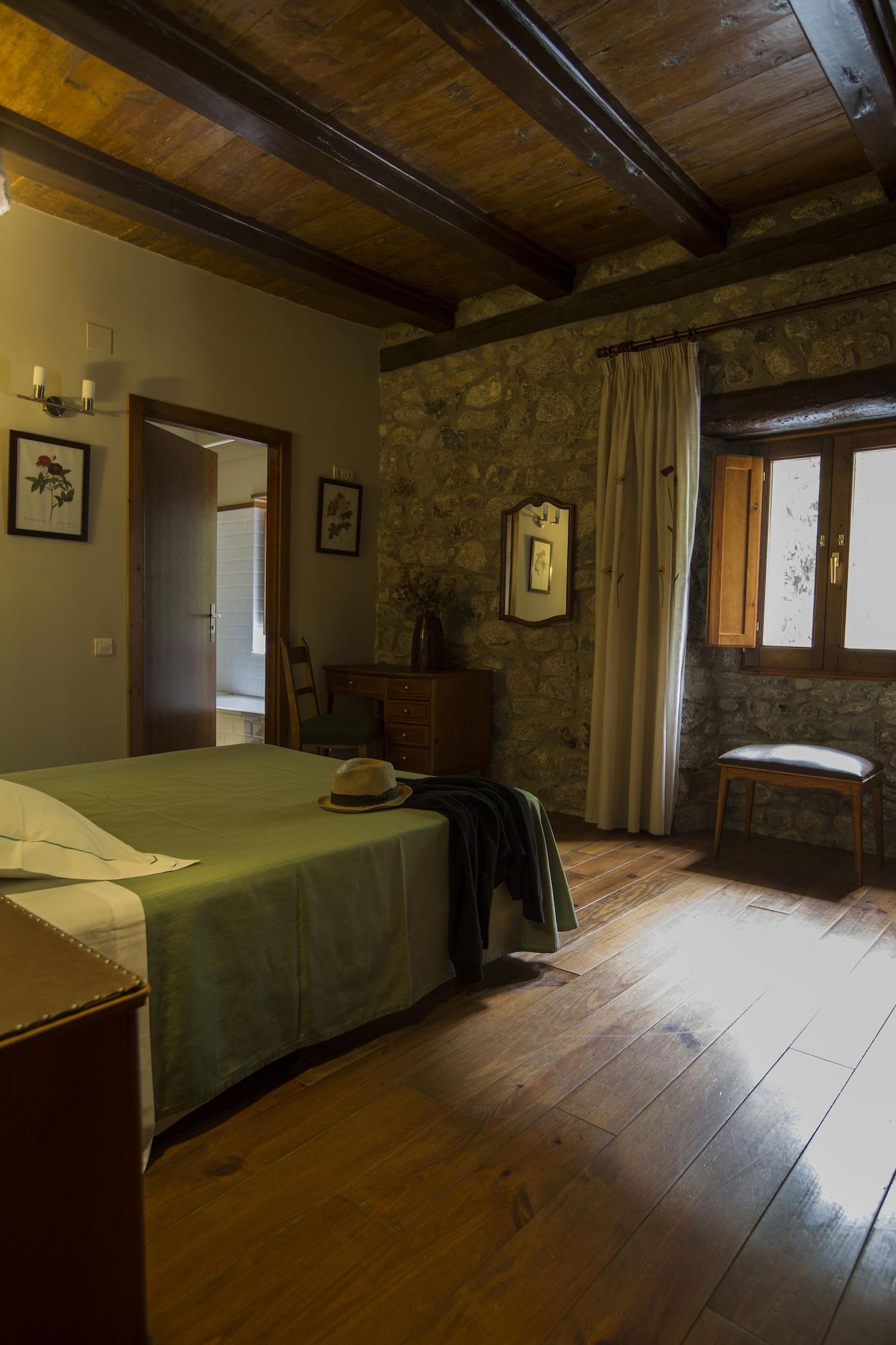 Hotel Caldas Caldes De Boi Luaran gambar