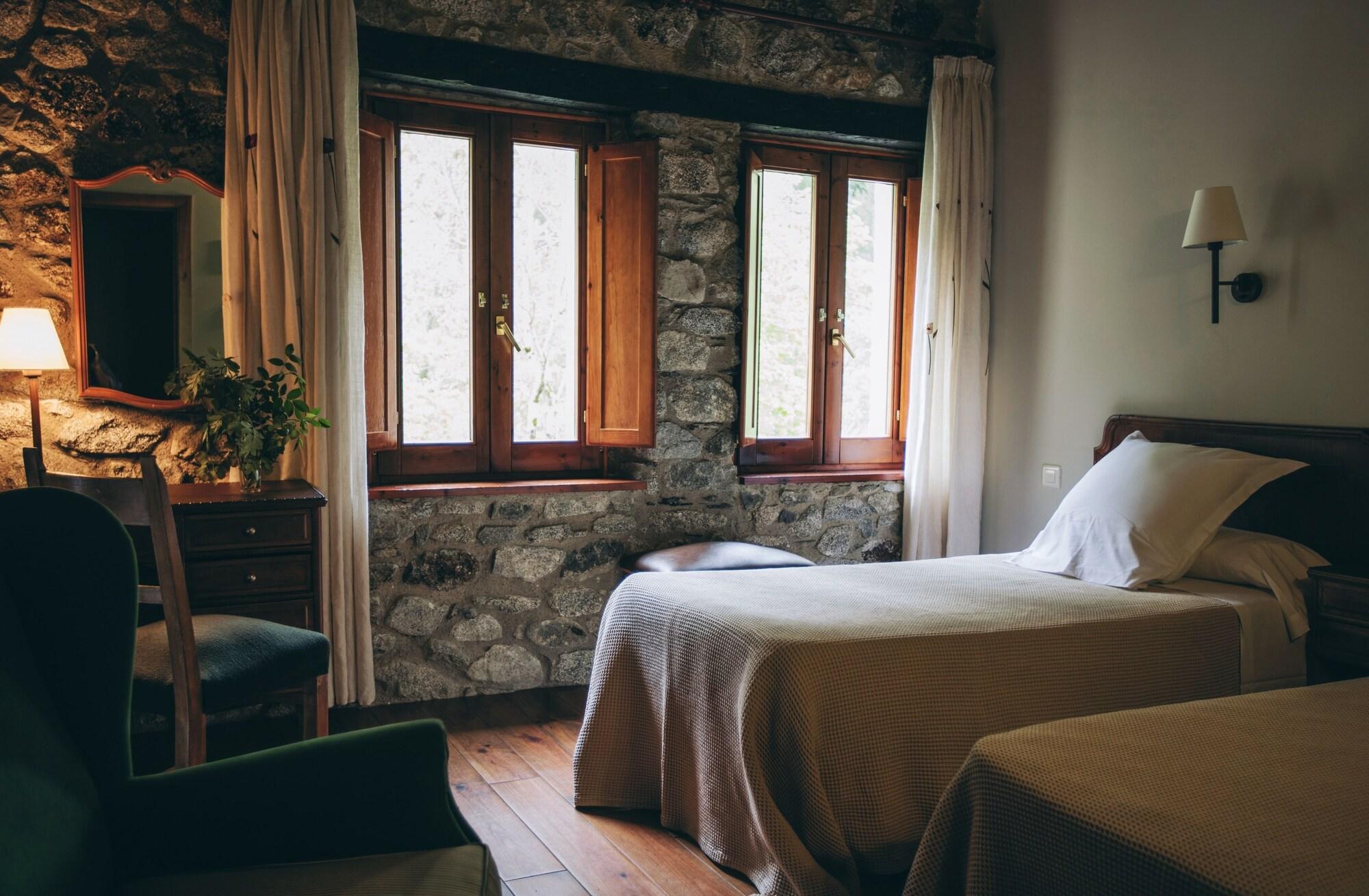 Hotel Caldas Caldes De Boi Luaran gambar