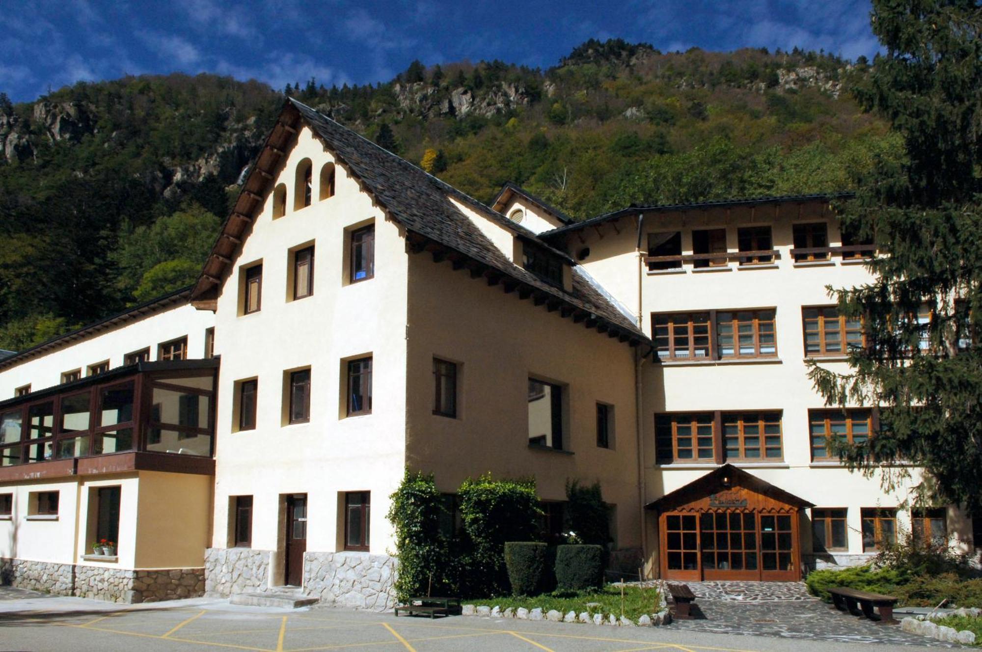 Hotel Caldas Caldes De Boi Luaran gambar