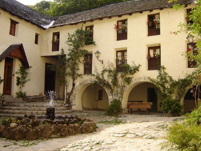 Hotel Caldas Caldes De Boi Luaran gambar