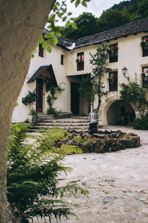 Hotel Caldas Caldes De Boi Luaran gambar